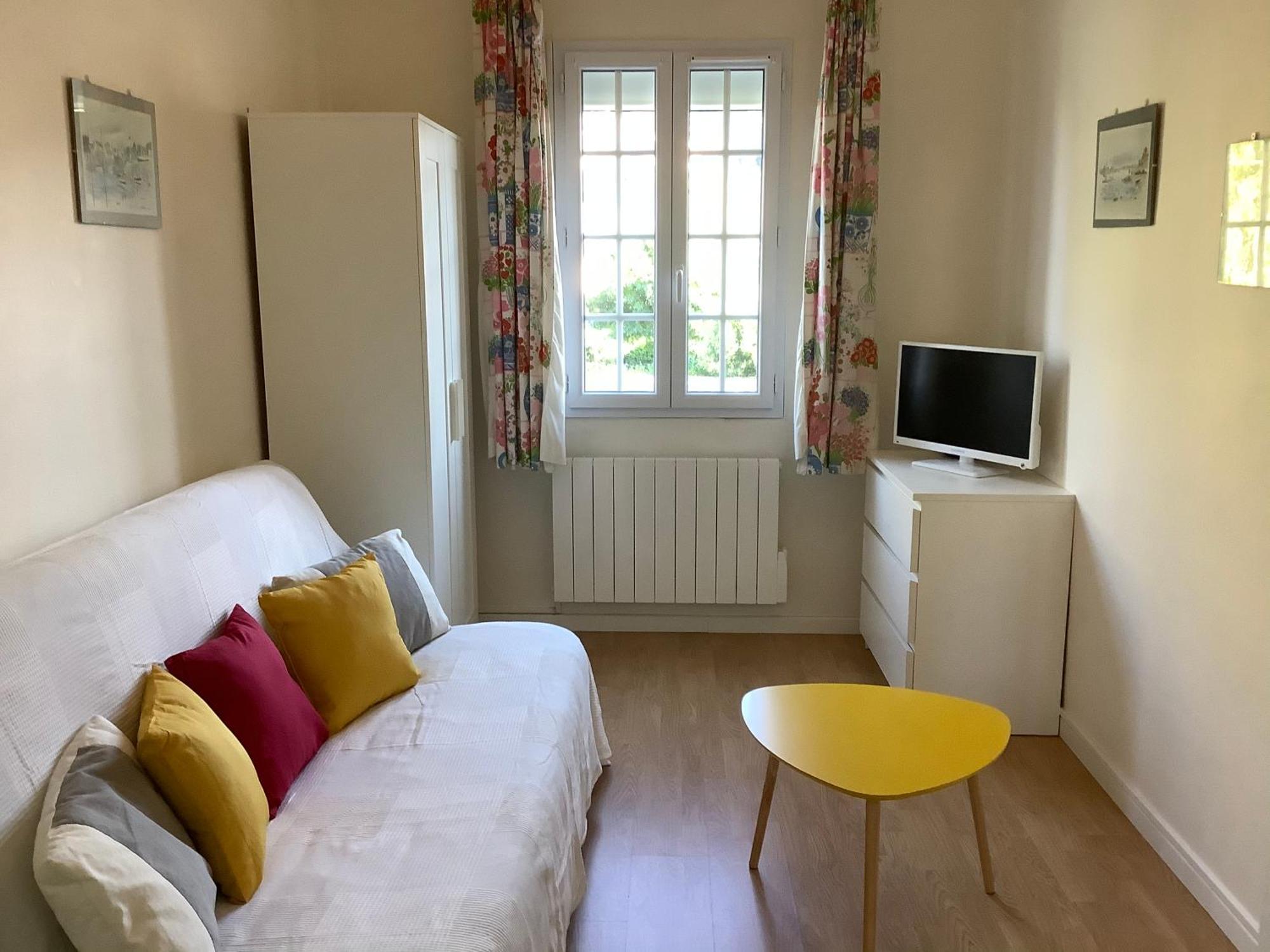 Rousseau Appartement
