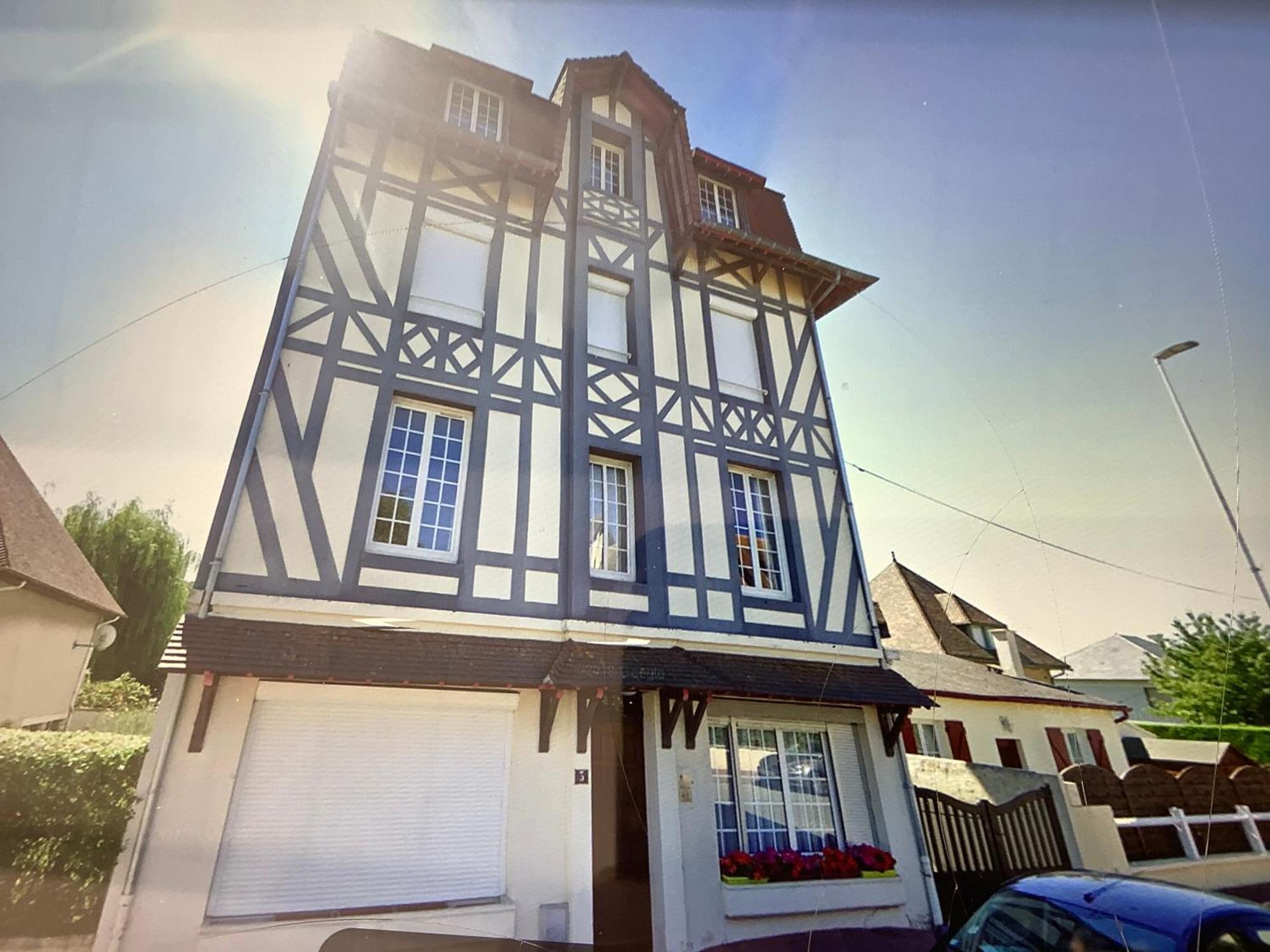 Rousseau * Deauville